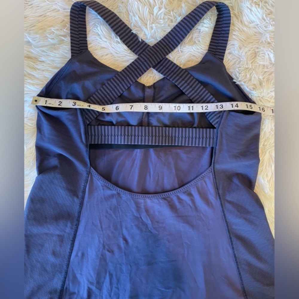 Lululemon tank, size 12!
